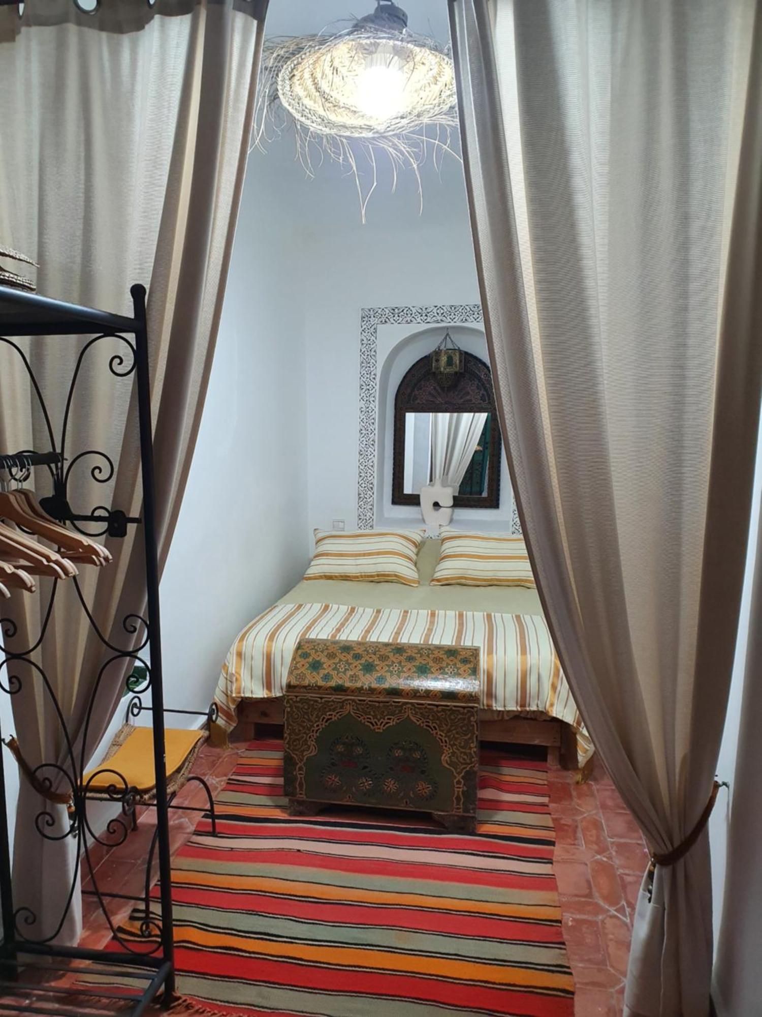 Dar Sarah-Mouassine-Marrakech, Riad Authentique Idealement Situe Marakeş Dış mekan fotoğraf
