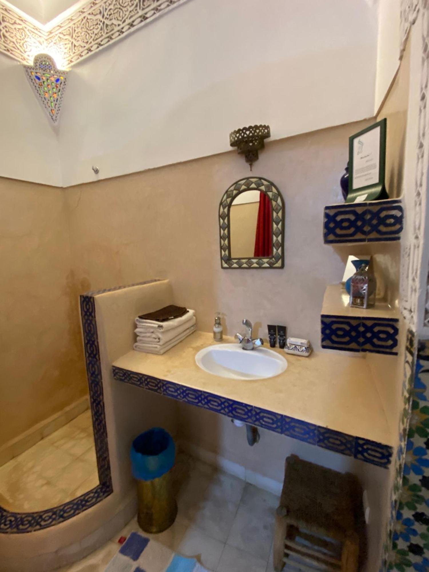 Dar Sarah-Mouassine-Marrakech, Riad Authentique Idealement Situe Marakeş Dış mekan fotoğraf